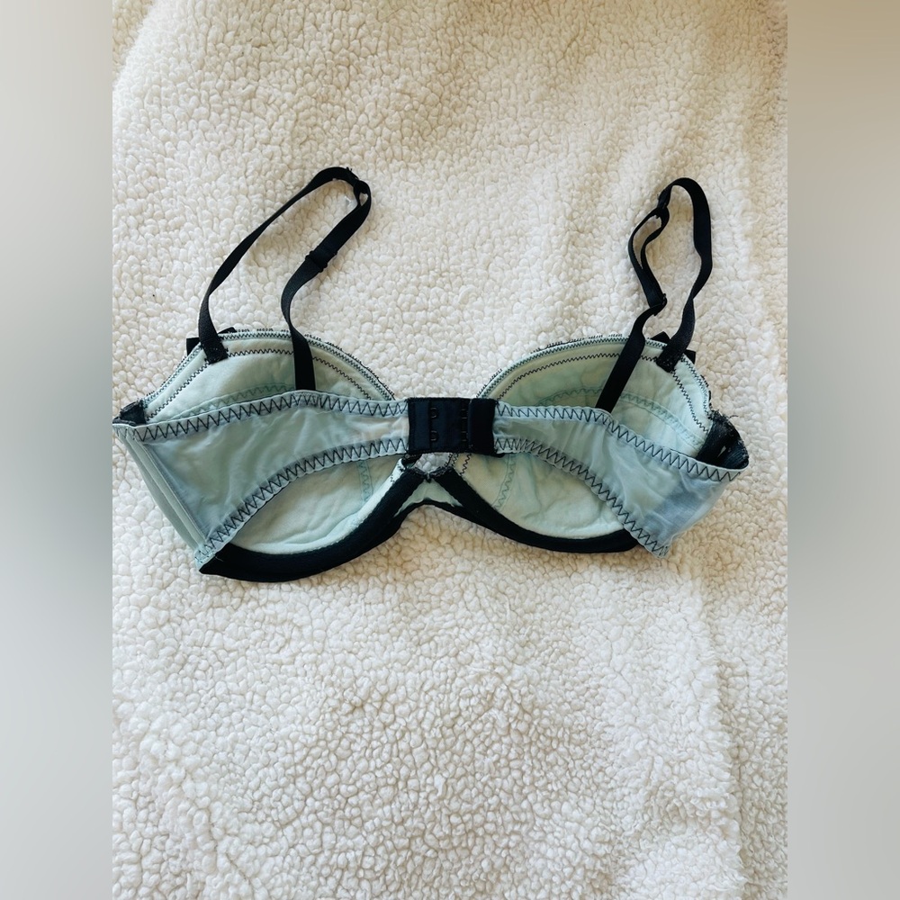 Victorias Secret Rare Find - Picture 5 of 7